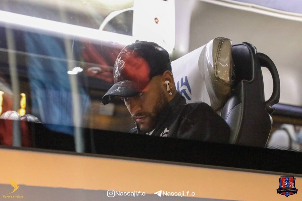 عکس‌| همکاری جالب نیمار با کیم کارداشیان!