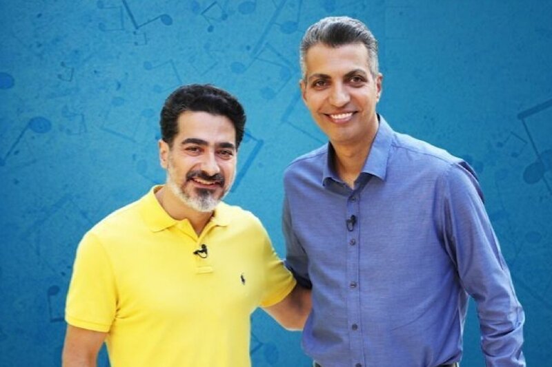 عکس‌| ژست عادل فردوسی‌پور در رینگ بوکس به سبک محمدعلی کلی