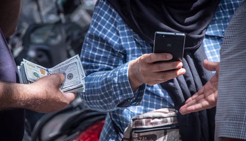 قیمت بازگشایی دلار، یورو و سایر ارزها ۷ اسفند۱۴۰۴/ قیمت دلار شگفت‌آور شد